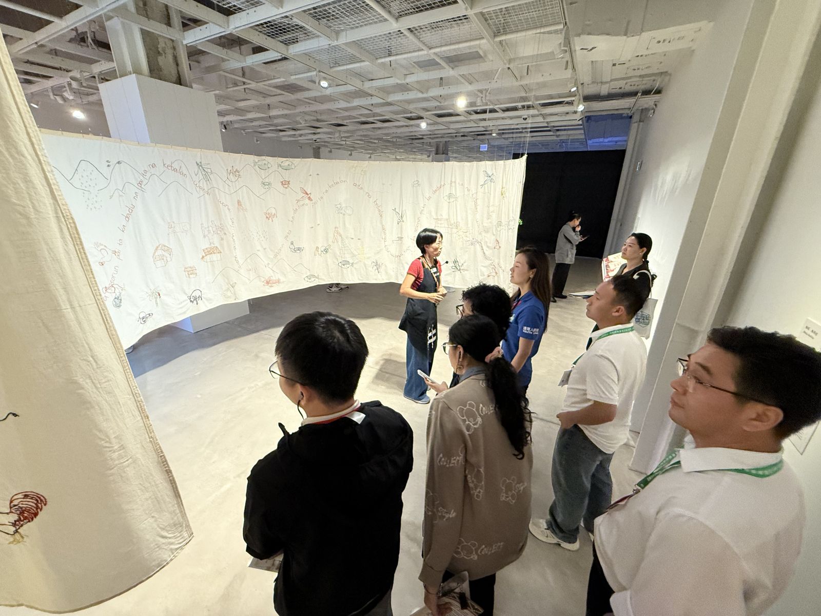 主题考察活动参观南丰纱厂的相片